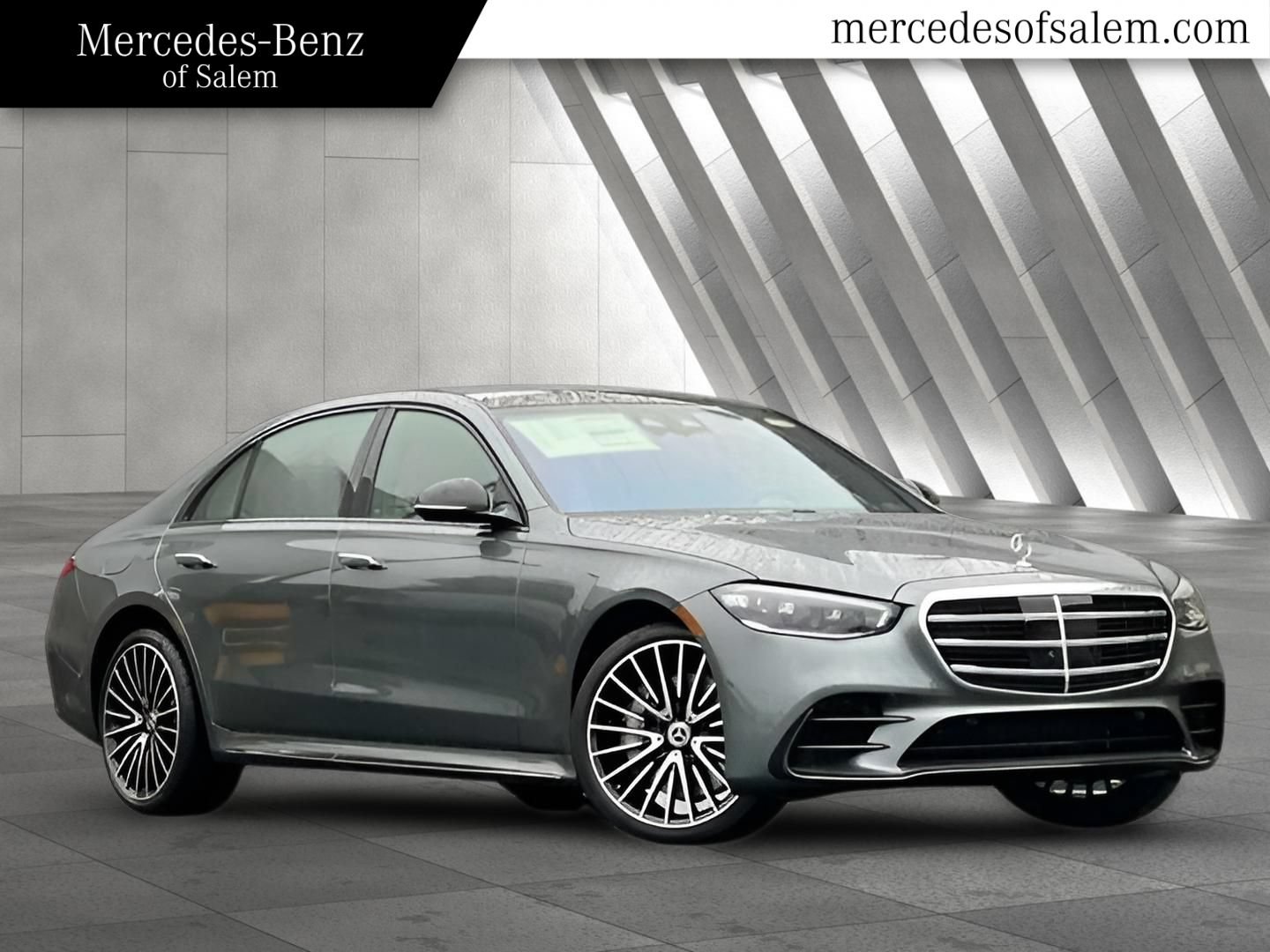 Used 2024 Mercedes-Benz S 580 4MATIC Sedan image 1