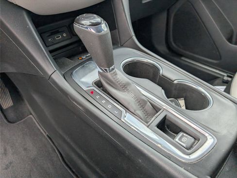 Used 2020 Chevrolet Equinox Premier image 18