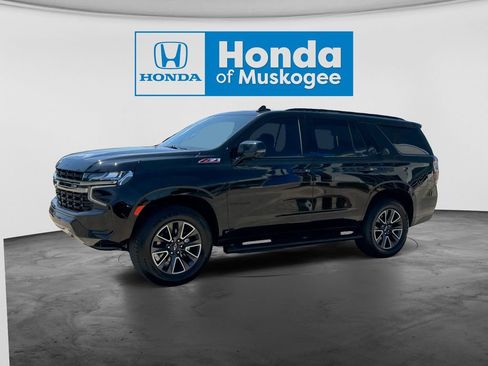 Used 2022 Chevrolet Tahoe Z71 w/ Luxury Package AWD/4WD image 4
