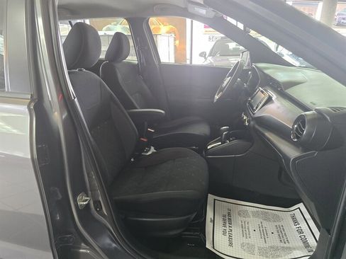 Used 2020 Nissan Kicks S image 14