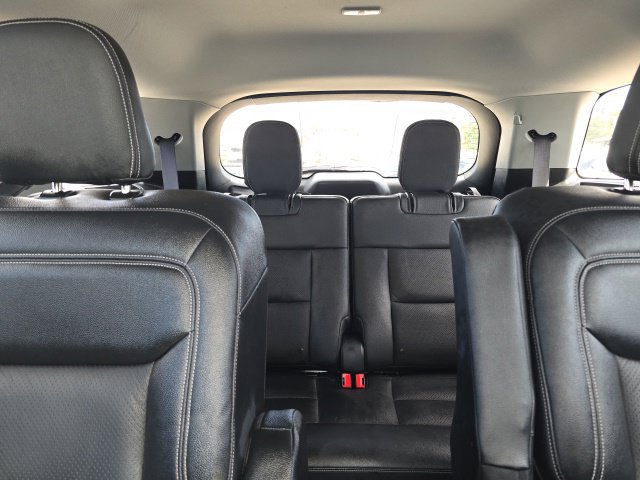 Used 2023 Ford Explorer XLT w/ Equipment Group 202A RWD image 19
