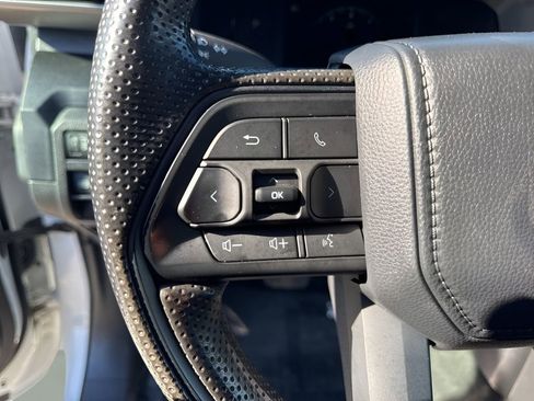 Used 2024 Toyota Tacoma SR image 12