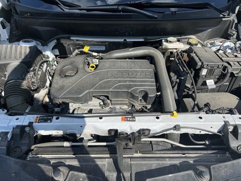 Used 2023 Chevrolet Equinox Premier AWD/4WD image 31