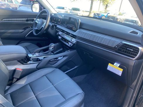 New 2025 Kia Telluride EX w/ EX Captain's Chair Package image 23