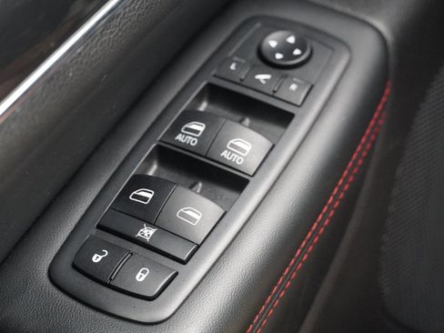 Used 2019 Jeep Grand Cherokee Trailhawk w/ Trailhawk Luxury Group image 25