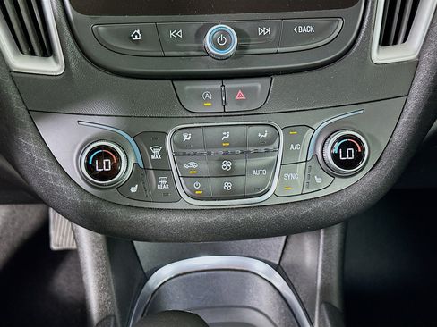 Used 2024 Chevrolet Malibu LT FWD image 23