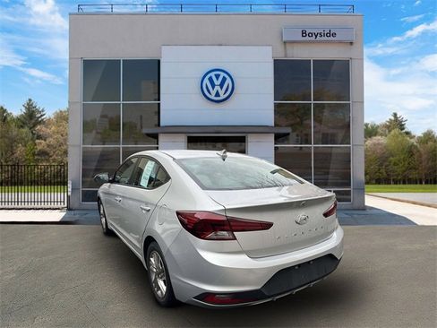 Used 2019 Hyundai Elantra SEL image 7