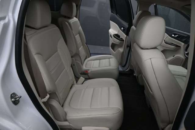Used 2021 GMC Acadia Denali w/ Denali Ultimate Package AWD/4WD image 16