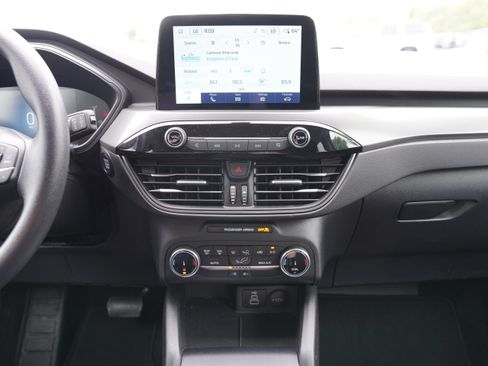 Used 2025 Ford Escape Active AWD/4WD image 21