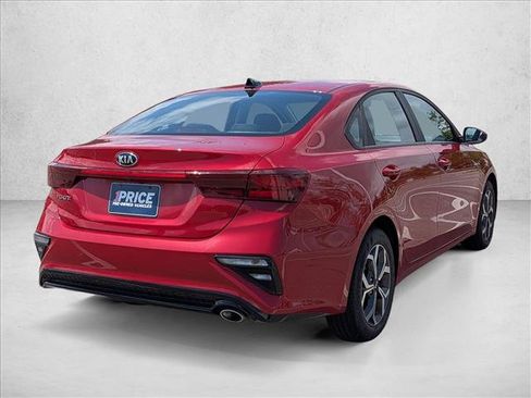 Used 2021 Kia Forte LXS FWD image 5