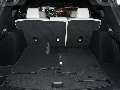 Used 2025 Acura RDX SH-AWD image 95