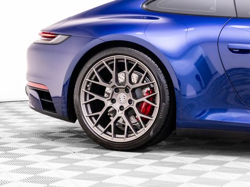 Certified 2023 Porsche 911 Carrera 4S AWD/4WD image 40