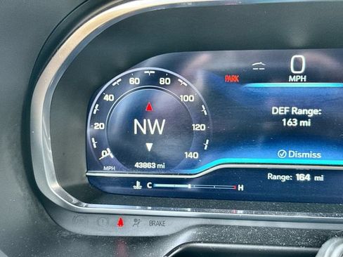 Used 2023 Chevrolet Suburban High Country w/ Advanced Technology Package RWD image 15