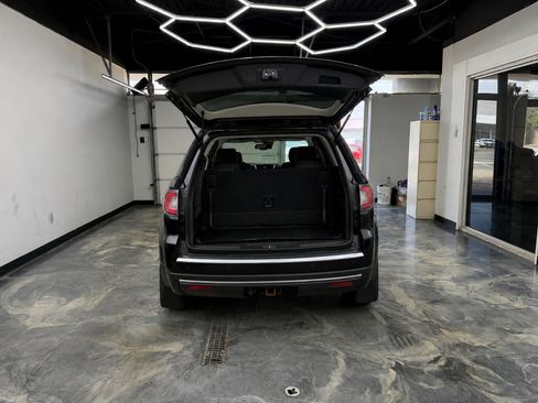 Used 2017 GMC Acadia SLT AWD/4WD image 7