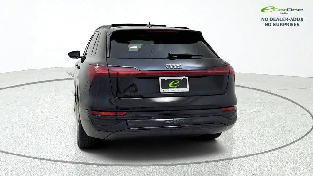 Used 2024 Audi Q8 e-tron Prestige w/ Prestige Package AWD/4WD image 8