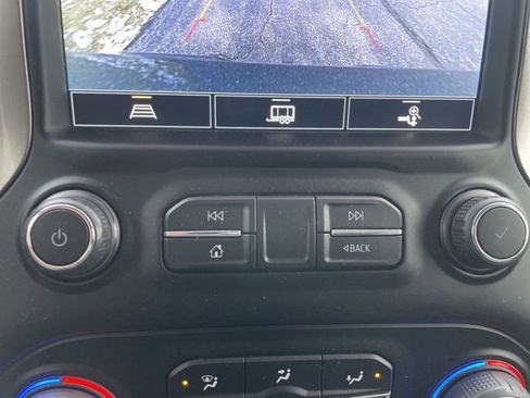 Used 2021 Chevrolet Silverado 1500 LT image 27