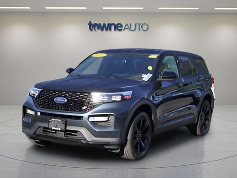 Used 2022 Ford Explorer ST w/ ST High-Performance Pack AWD/4WD image 3