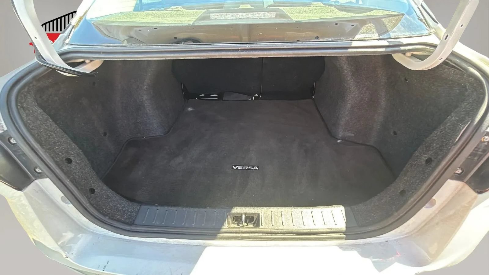 Used 2024 Nissan Versa SV FWD image 47
