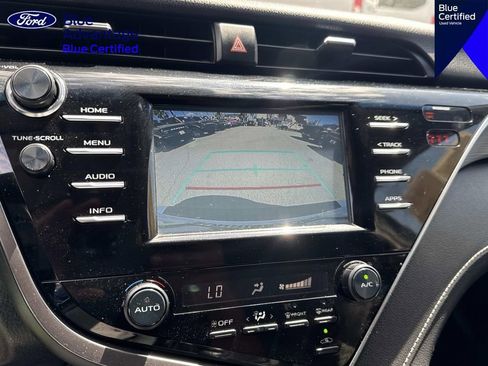 Used 2018 Toyota Camry SE FWD image 27