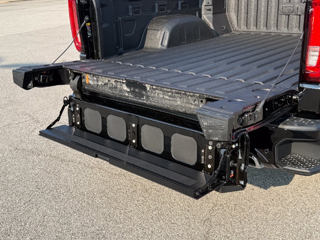 New 2026 GMC Sierra 1500 Denali w/ Technology Package AWD/4WD image 8