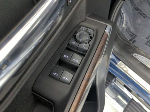 Used 2019 GMC Sierra 1500 SLT w/ SLT Premium Plus Package AWD/4WD image 27