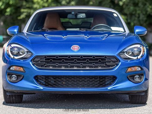 Used 2017 FIAT 124 Spider Lusso RWD image 19