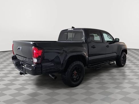 Used 2022 Toyota Tacoma SR5 w/ Technology Package RWD image 8