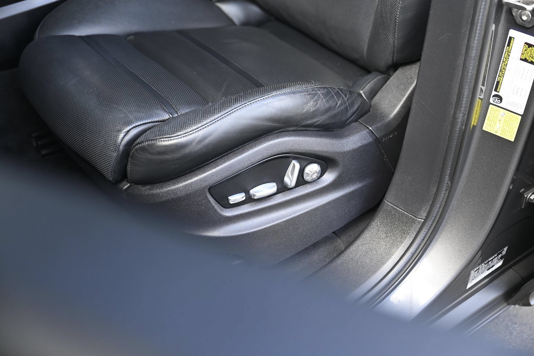 Used 2019 Porsche Cayenne AWD/4WD image 14