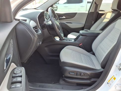 Certified 2022 Chevrolet Equinox LT image 11