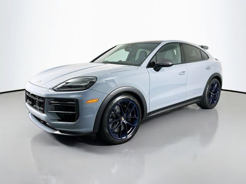 Used 2024 Porsche Cayenne Turbo GT image 1