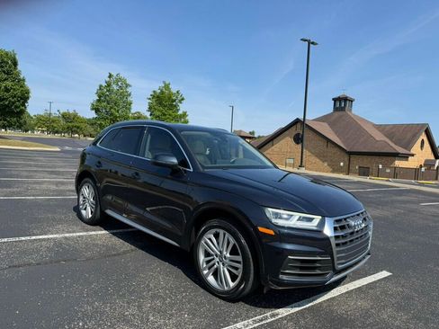 Used 2020 Audi Q5 2.0T Premium Plus w/ Premium Plus Package AWD/4WD image 3