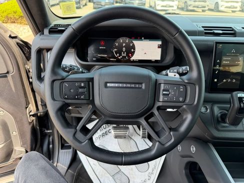 Used 2025 Land Rover Defender 130 V8 AWD/4WD image 24