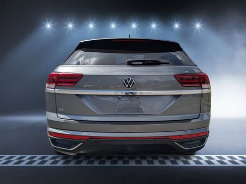 Used 2020 Volkswagen Atlas Cross Sport SE image 4