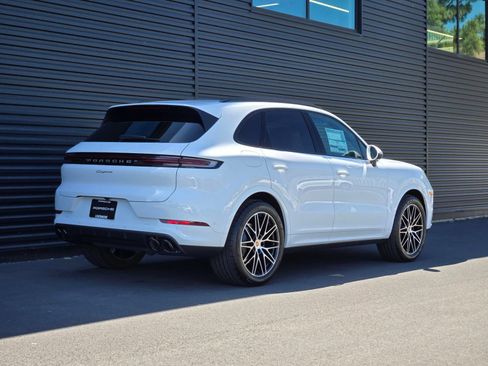 New 2026 Porsche Cayenne AWD/4WD image 7