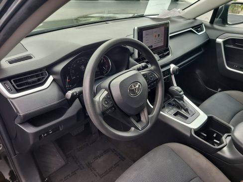Used 2023 Toyota RAV4 LE FWD image 18