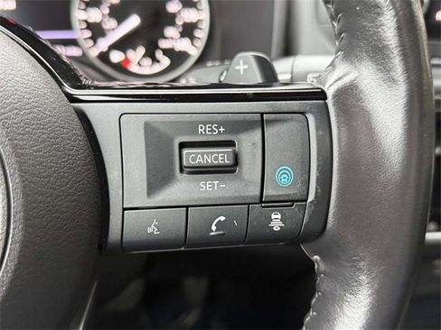 Used 2022 Nissan Rogue SV w/ SV Premium Package image 19