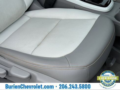 Used 2019 Chevrolet Bolt Premier w/ Infotainment Package image 22