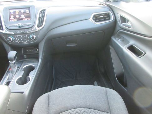 Used 2024 Chevrolet Equinox LT w/ LPO, Floor Liner Package image 17