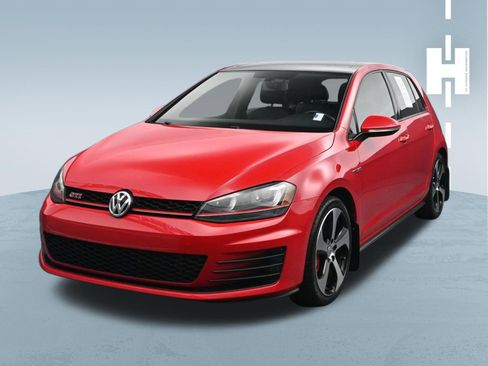 Used 2017 Volkswagen GTI SE FWD image 3