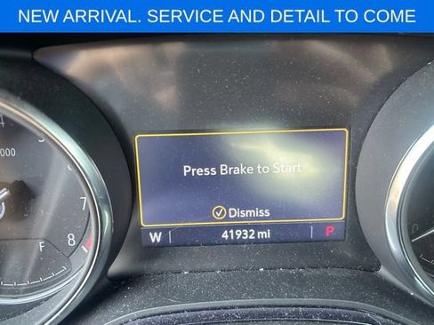 Used 2022 Buick Encore GX Select AWD/4WD image 11