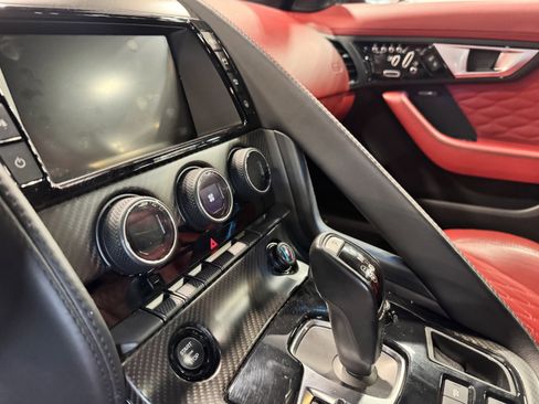 Used 2017 Jaguar F-TYPE SVR image 27