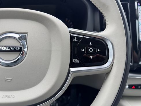 Certified 2023 Volvo XC60 B5 Core w/ Climate Package AWD/4WD image 15