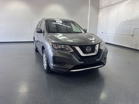 Used 2020 Nissan Rogue SV AWD/4WD image 1