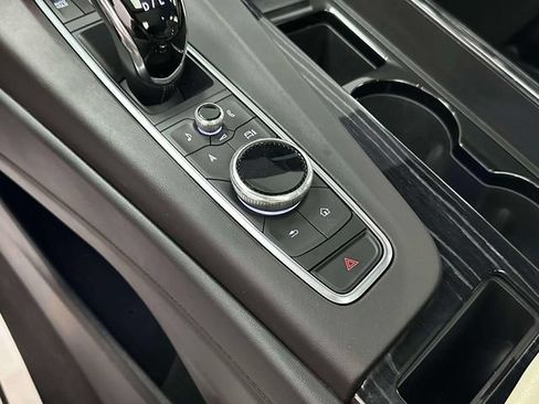 Used 2022 Cadillac Escalade ESV Sport AWD/4WD image 44
