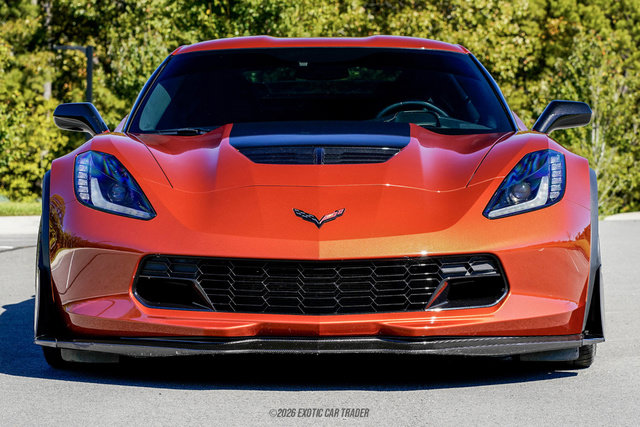 Used 2015 Chevrolet Corvette Z06 w/ Z07 Performance Package RWD image 12