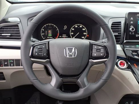 New 2026 Honda Odyssey Touring image 16