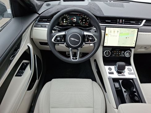 New 2026 Jaguar F-PACE SVR 575 Edition AWD/4WD image 4