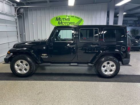 Used 2014 Jeep Wrangler Unlimited Sahara w/ Max Tow Package image 5