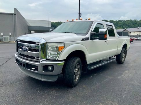 Used 2011 Ford F250 Lariat w/ Chrome Pkg AWD/4WD image 4