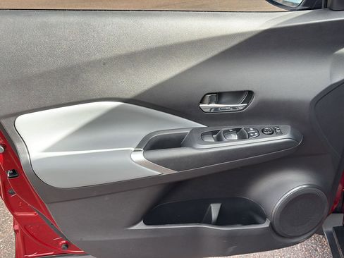 Used 2024 Nissan Kicks SR w/ SR Premium Package image 8